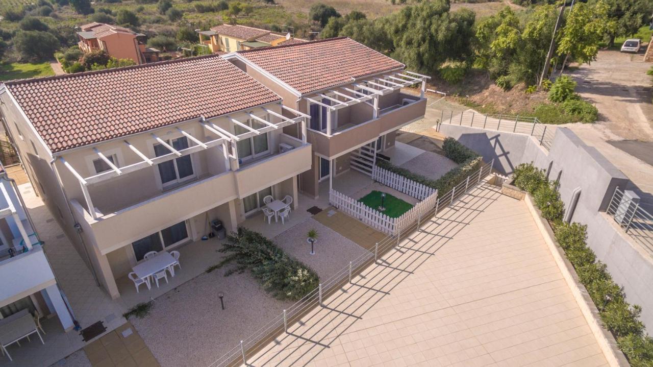 Villetta Federico Climatizzata Con Giardino Privato Viddalba 外观 照片