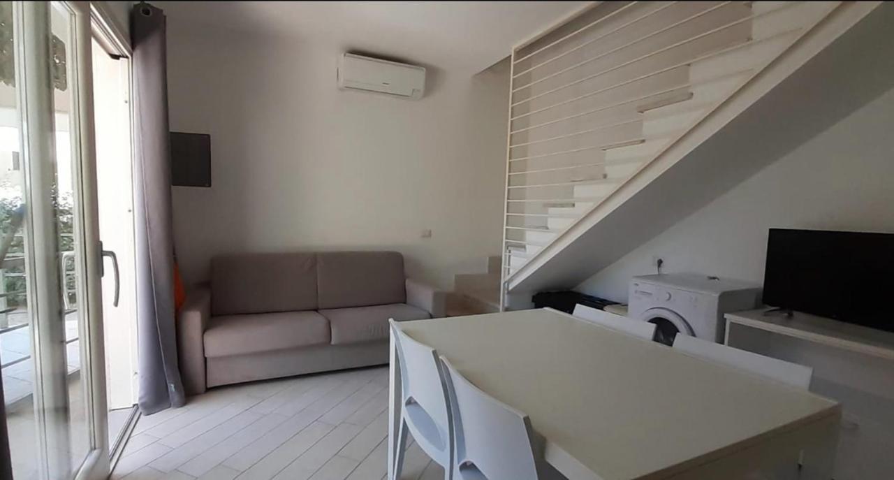 Villetta Federico Climatizzata Con Giardino Privato Viddalba 外观 照片